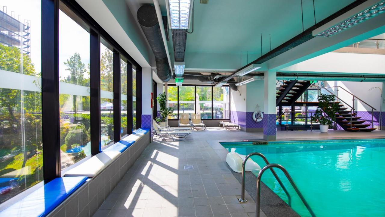 Mak Albania Hotel