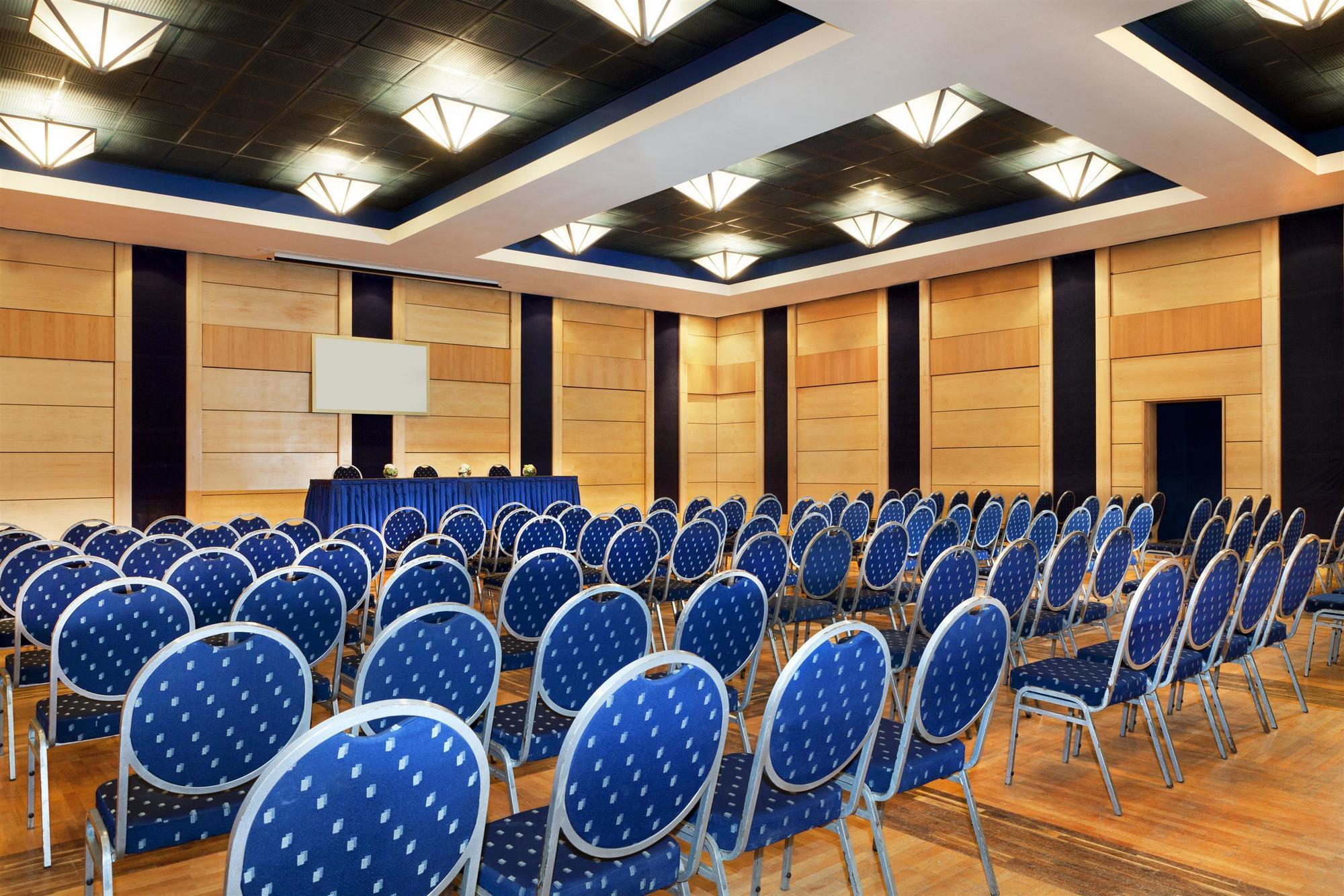 Mak Albania Hotel