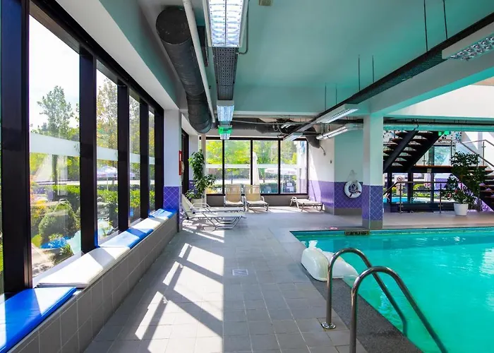 Mak Albania Hotel